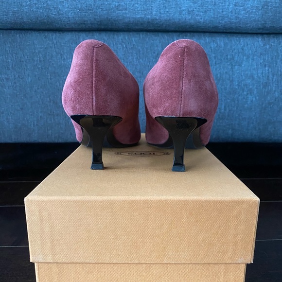 Tod’s Burgundy Kitten Heels - Picture 3 of 3